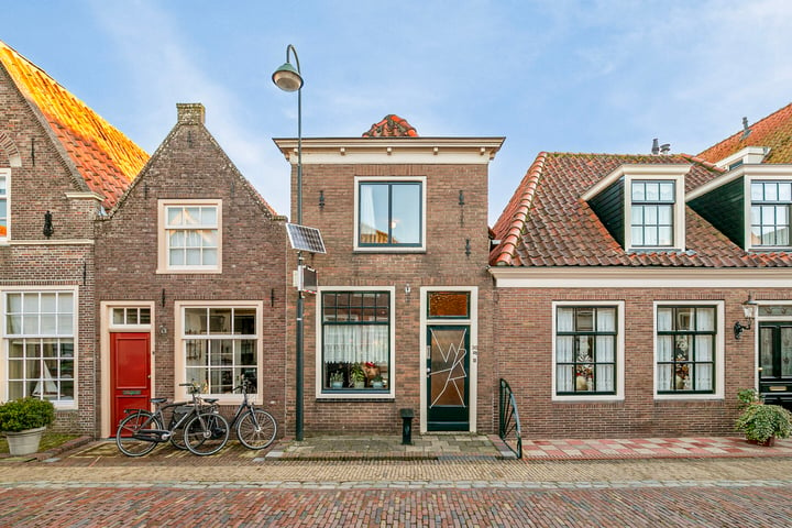 View photo 1 of Noordeinde 96