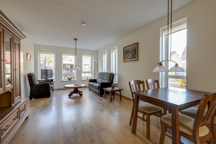 Foto 10 van Cedric Mardonstraat 1