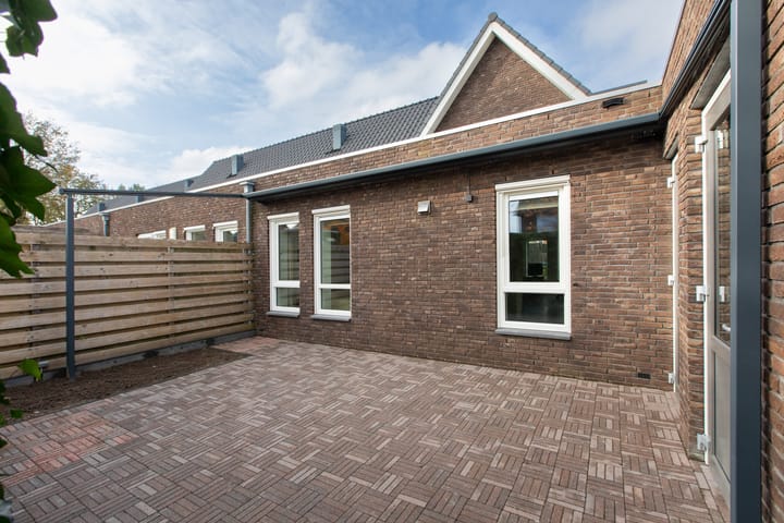 Foto 33 van Cedric Mardonstraat 1