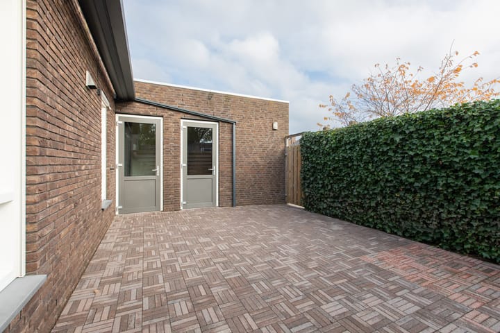 Foto 34 van Cedric Mardonstraat 1