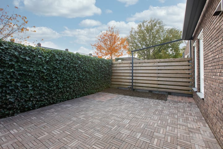 Foto 35 van Cedric Mardonstraat 1