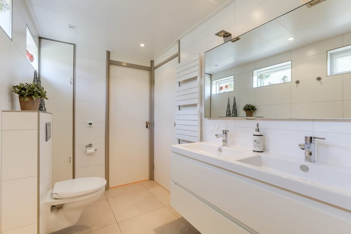 Foto 16 van Tolhuisstraat 9