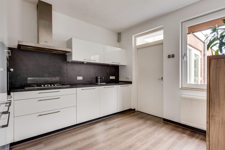 Photo 12 of Dorpsstraat 3