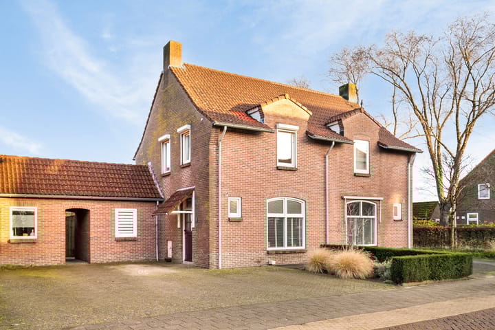 Foto 1 van Ridder van Cuijkstraat 44