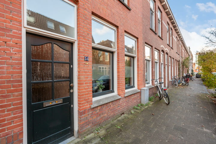 View photo 3 of Coornhertstraat 54