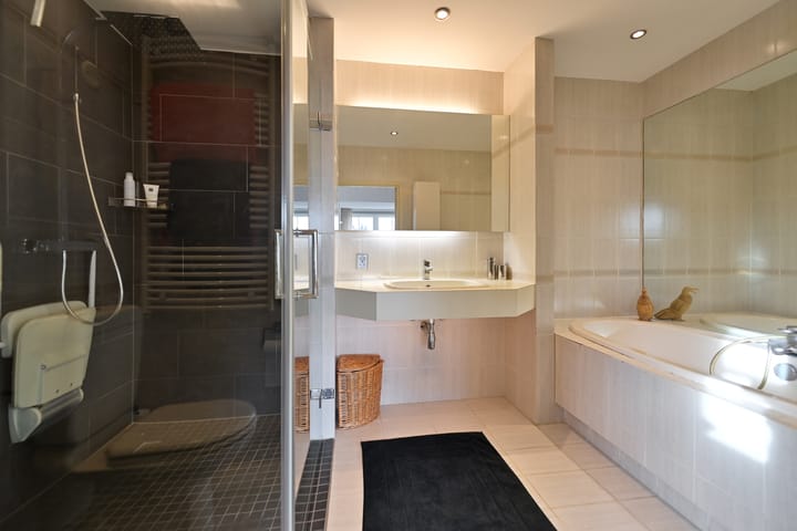 Foto 15 van F.C. Dondersstraat 26-A