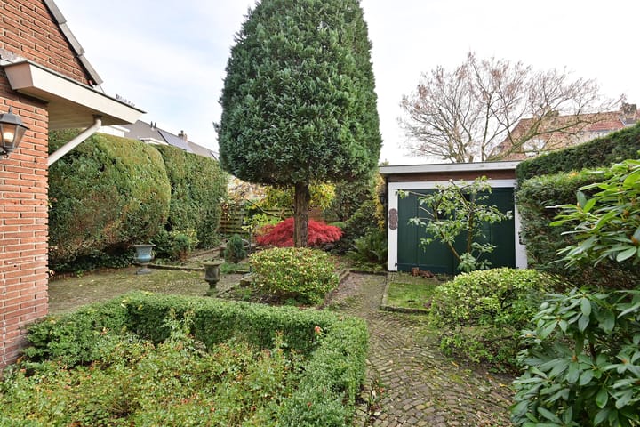 Foto 24 van F.C. Dondersstraat 26-A