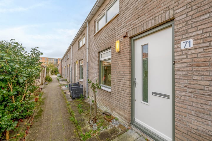 Bekijk foto 9 van Dinteloordstraat 71