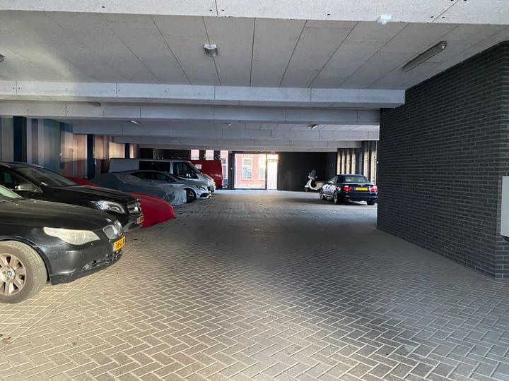 Photo 3 of Dwarsstraat 11