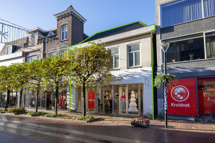 Grotestraat 81, Almelo