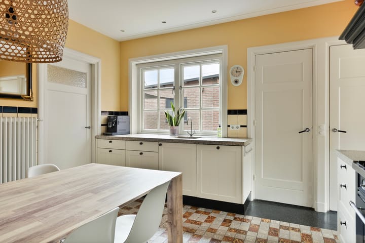 Foto 12 van Molenstraat 22