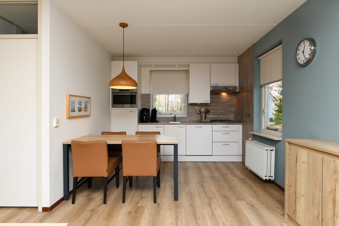 Photo 8 of De Rug 3-203