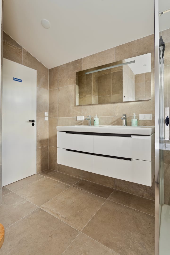 Photo 18 of Joossesweg 137