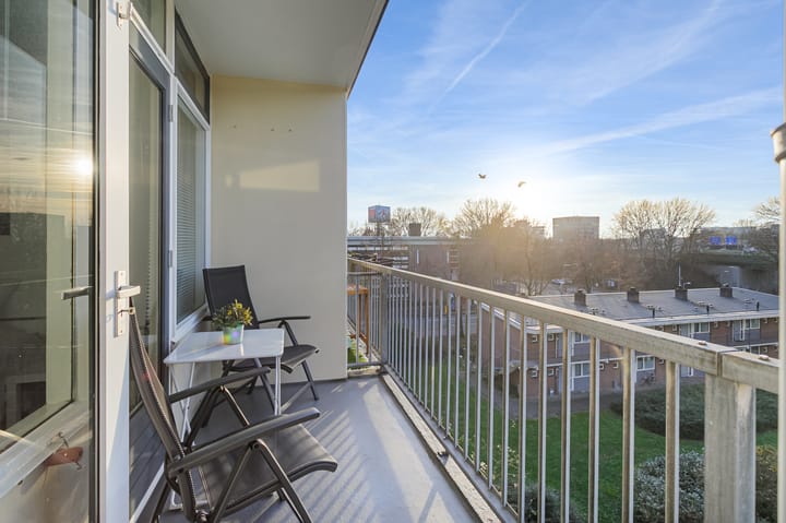 Foto 8 van Honselersdijkstraat 22-4