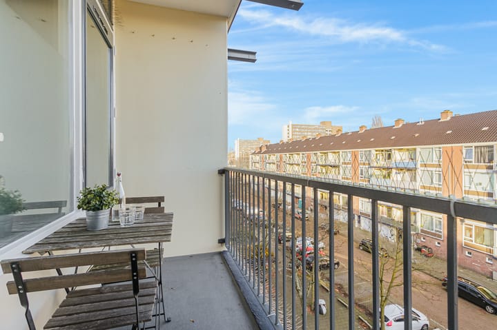 Foto 27 van Honselersdijkstraat 22-4