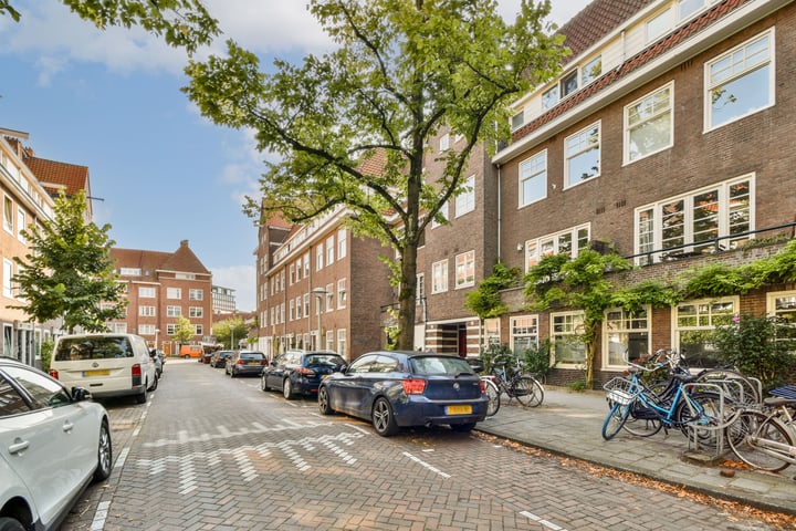 Bekijk foto 2 van Leimuidenstraat 44-2