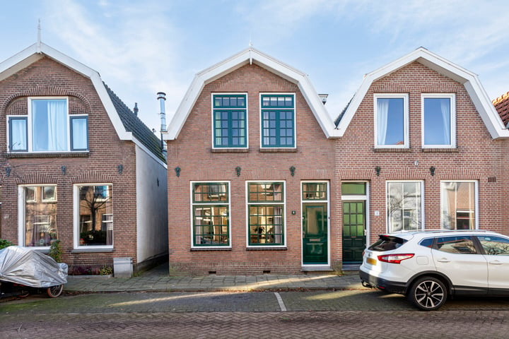 View photo 1 of Prins Hendrikstraat 6