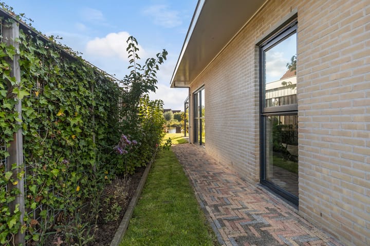 Foto 45 van Leije 15