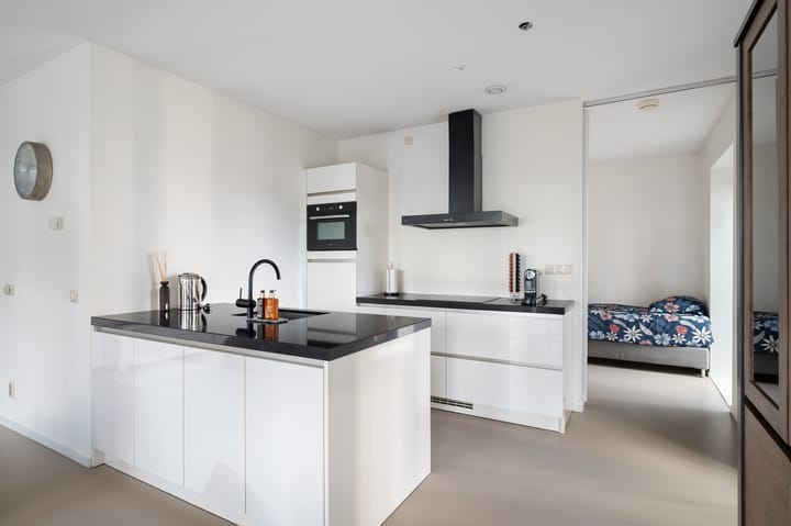 Photo 8 of Wijnbrugstraat 108