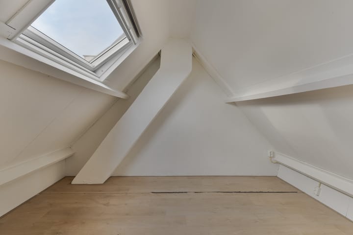 Foto 21 van Leeuwerikstraat 50