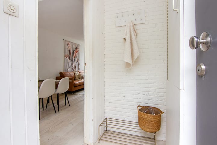 Foto 2 van Leidsezijstraat 1