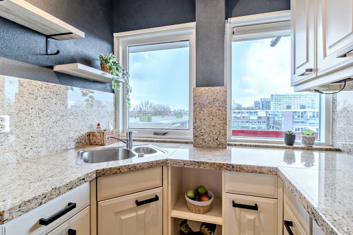 Foto 27 van Troelstrastraat 77