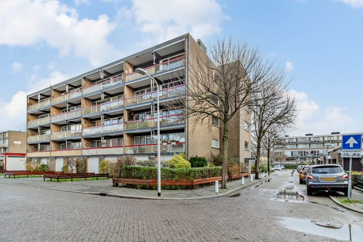 Foto 47 van Troelstrastraat 77