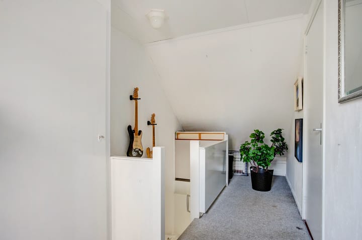 Photo 18 of Schouwstraat 46