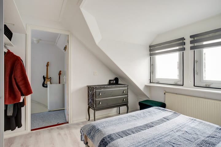 Photo 22 of Schouwstraat 46