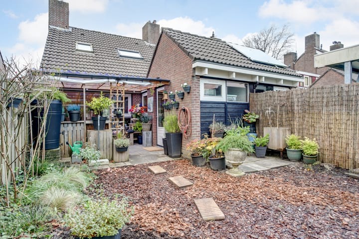 Photo 30 of Schouwstraat 46