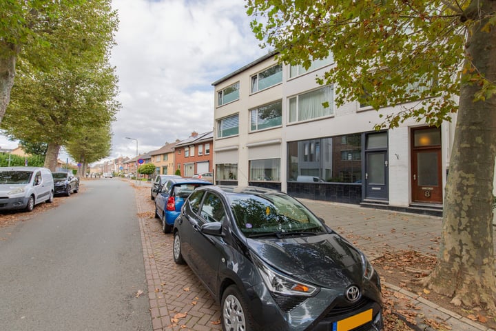 Bekijk foto 3 van Valderenstraat 8