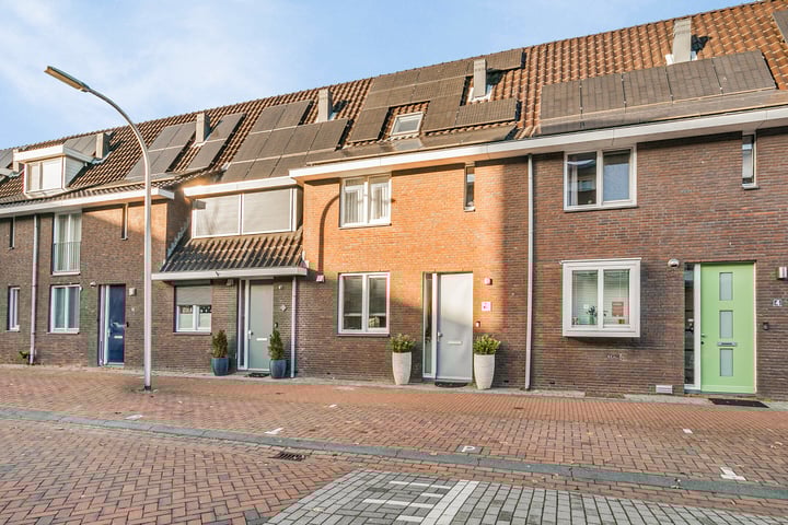 Foto 1 van Weegbree 6