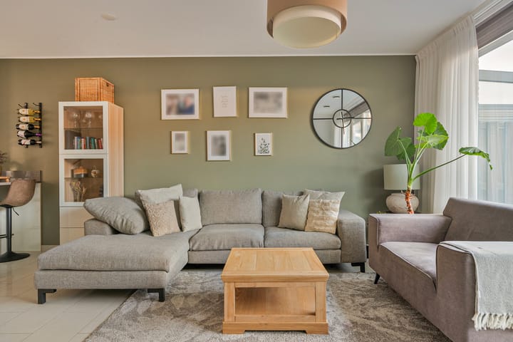 Photo 2 of Weegbree 6