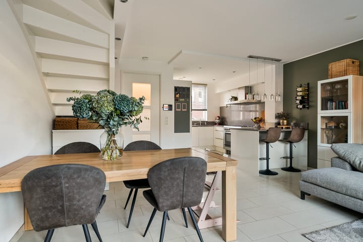 Photo 9 of Weegbree 6