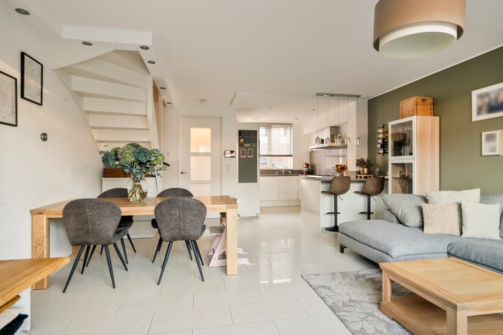 Photo 12 of Weegbree 6