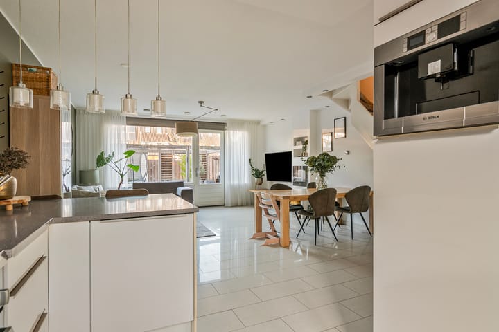 Photo 14 of Weegbree 6