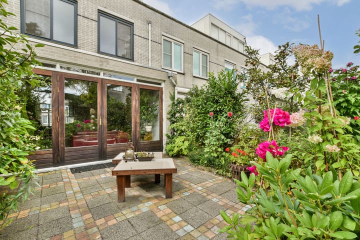 Foto 13 van Marga Klompélaan 14