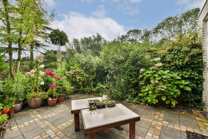 Foto 15 van Marga Klompélaan 14