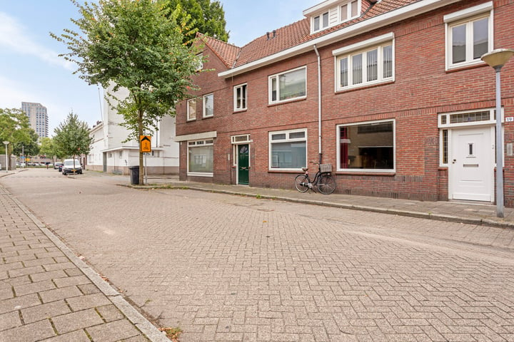 Bekijk foto 6 van Rosa Manusstraat 19