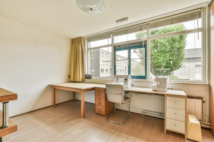 Foto 23 van Marga Klompélaan 14