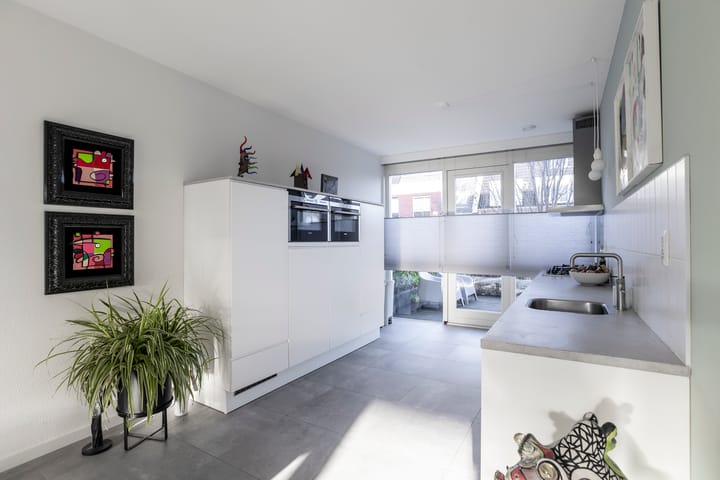 Foto 15 van Jan Sassestraat 27