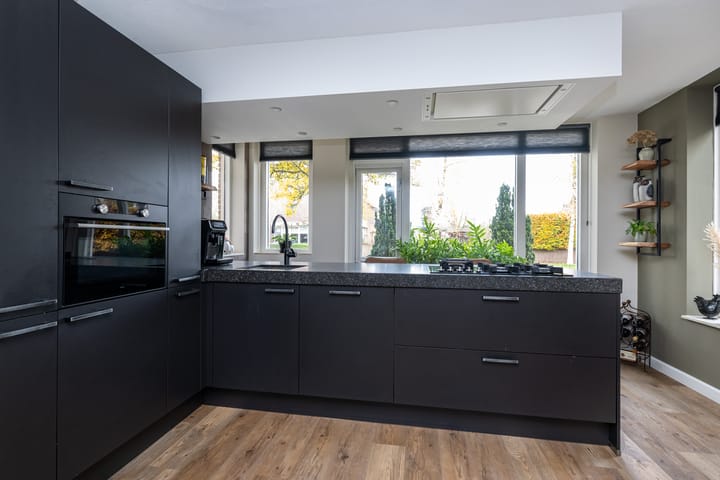 Foto 18 van Joost van den Vondellaan 54