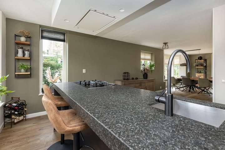 Foto 20 van Joost van den Vondellaan 54