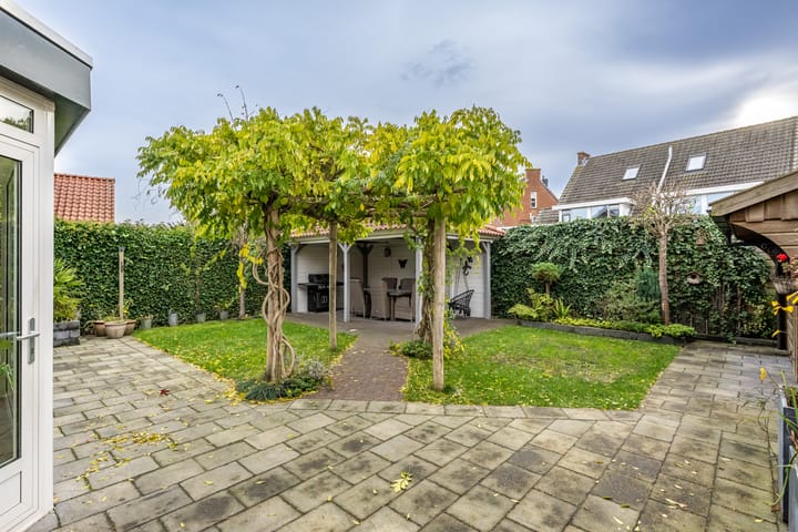 Foto 35 van Joost van den Vondellaan 54