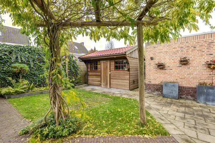 Foto 38 van Joost van den Vondellaan 54