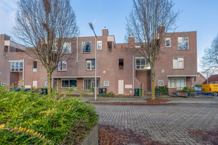 View photo 1 of Woudrichemstraat 25