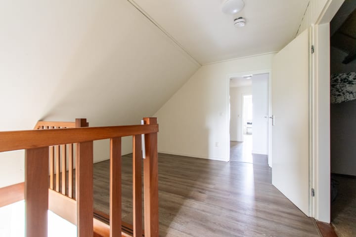 Foto 32 van Calfven 102