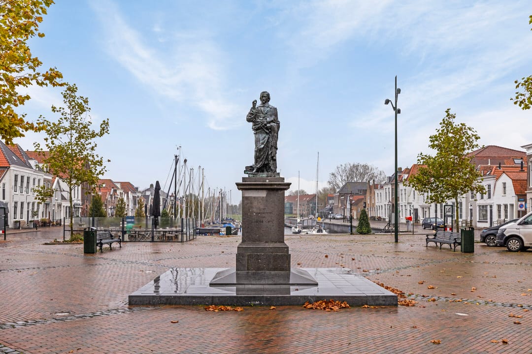 Photo 38 of Zuiddijkstraat 20