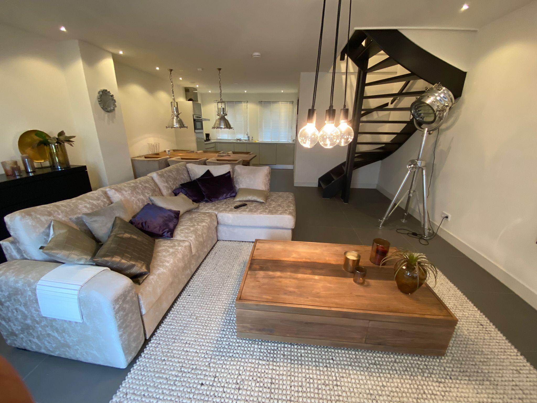 Photo 6 of Zeedijk 2-212