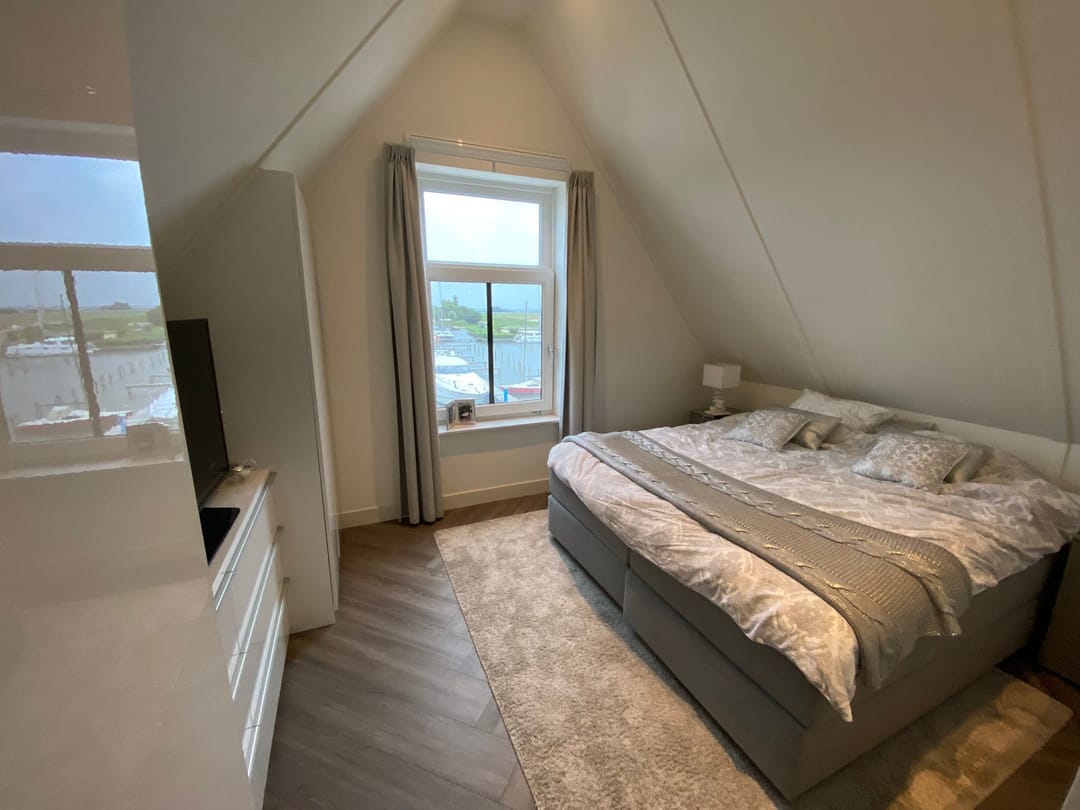 Photo 7 of Zeedijk 2-212